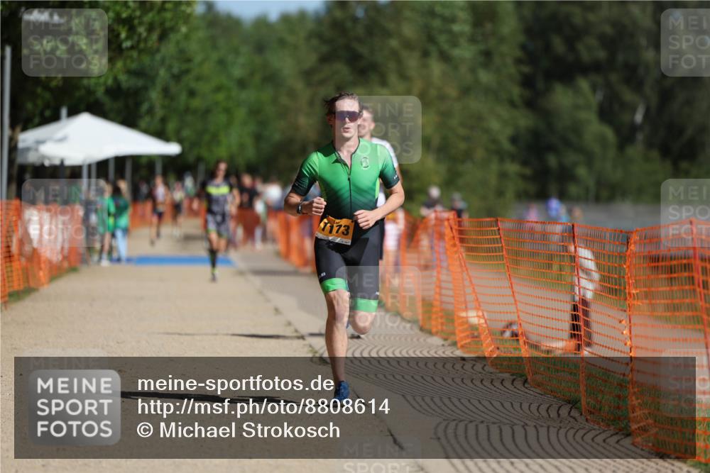 07.09.2025 - 19. Norderstedt Triathlon Michael Strokosch http://msf.ph/oto/8808614 07.09.2025 11:34:18 Laufen 276, 1173 meine-sportfotos.de