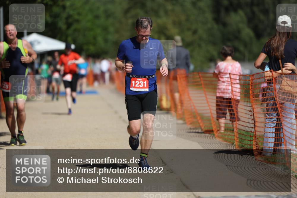 07.09.2025 - 19. Norderstedt Triathlon Michael Strokosch http://msf.ph/oto/8808622 07.09.2025 12:44:35 Laufen 208, 725, 808, 1231, 1361 meine-sportfotos.de