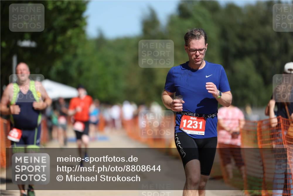 07.09.2025 - 19. Norderstedt Triathlon Michael Strokosch http://msf.ph/oto/8808644 07.09.2025 12:44:37 Laufen 208, 725, 808, 1231 meine-sportfotos.de