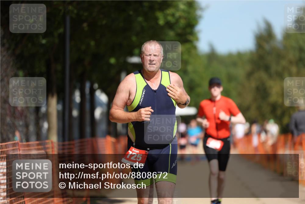 07.09.2025 - 19. Norderstedt Triathlon Michael Strokosch http://msf.ph/oto/8808672 07.09.2025 12:44:40 Laufen 725, 808, 1231 meine-sportfotos.de