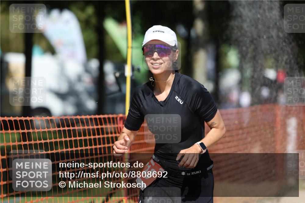 07.09.2025 - 19. Norderstedt Triathlon Michael Strokosch http://msf.ph/oto/8808692 07.09.2025 13:22:07 Laufen 309, 718, 744 meine-sportfotos.de