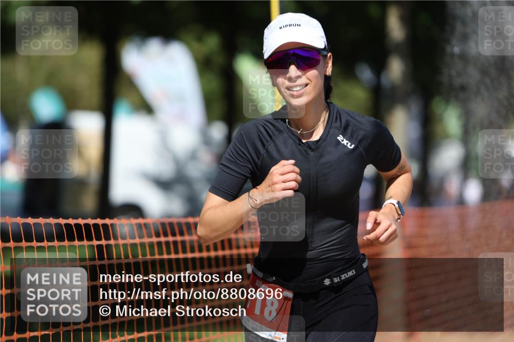 07.09.2025 - 19. Norderstedt Triathlon Michael Strokosch http://msf.ph/oto/8808696 07.09.2025 13:22:07 Laufen 309, 718, 744 meine-sportfotos.de