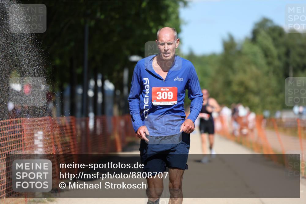 07.09.2025 - 19. Norderstedt Triathlon Michael Strokosch http://msf.ph/oto/8808707 07.09.2025 13:22:09 Laufen 309, 718, 744, 825 meine-sportfotos.de