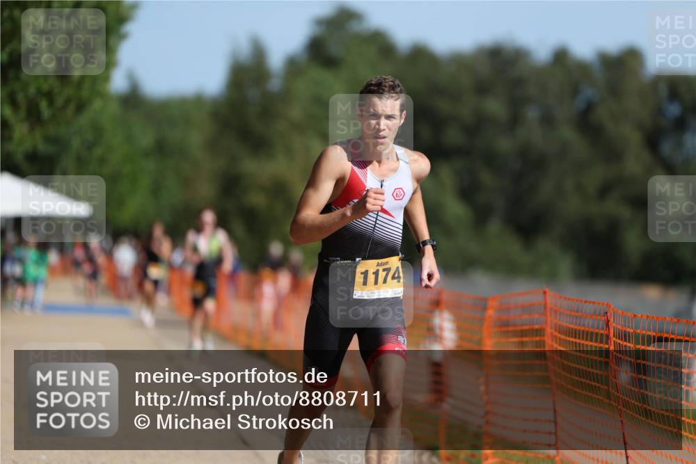 07.09.2025 - 19. Norderstedt Triathlon Michael Strokosch http://msf.ph/oto/8808711 07.09.2025 11:34:36 Laufen 1157, 1174 meine-sportfotos.de