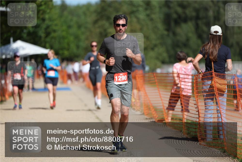 07.09.2025 - 19. Norderstedt Triathlon Michael Strokosch http://msf.ph/oto/8808716 07.09.2025 12:44:48 Laufen 258, 1290 meine-sportfotos.de