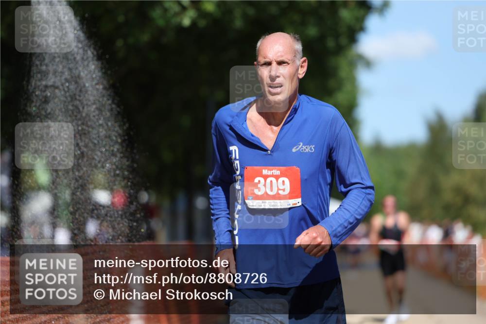 07.09.2025 - 19. Norderstedt Triathlon Michael Strokosch http://msf.ph/oto/8808726 07.09.2025 13:22:10 Laufen 309, 744, 825 meine-sportfotos.de