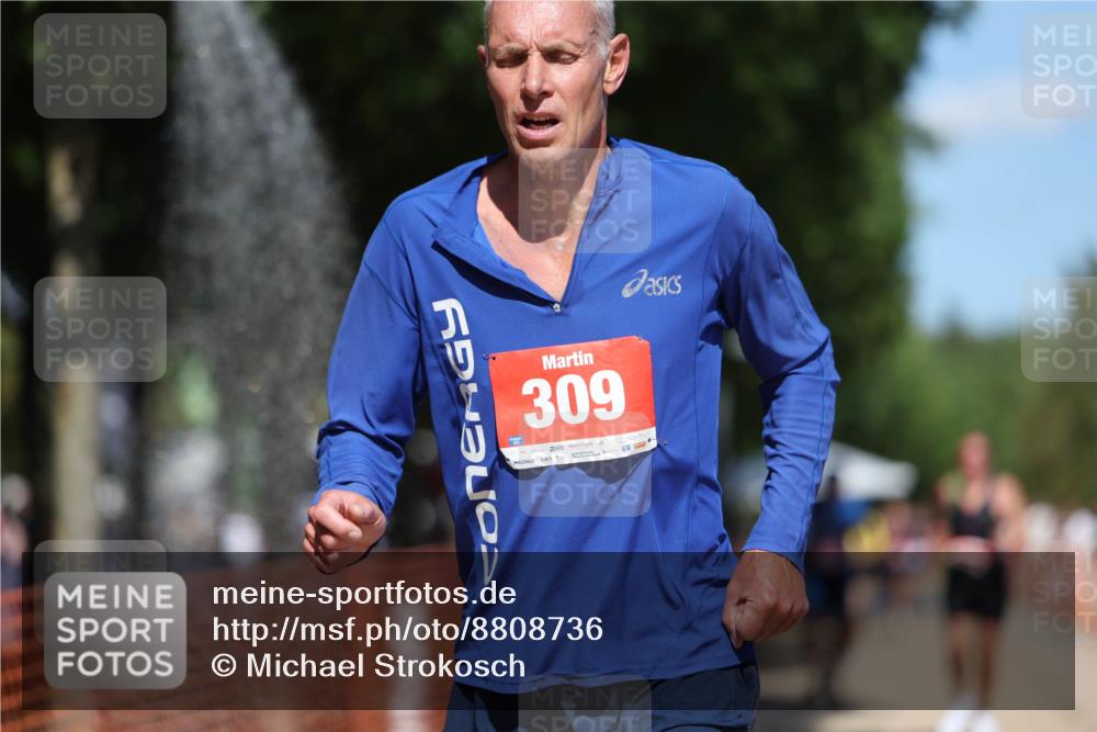07.09.2025 - 19. Norderstedt Triathlon Michael Strokosch http://msf.ph/oto/8808736 07.09.2025 13:22:10 Laufen 309, 744, 825 meine-sportfotos.de