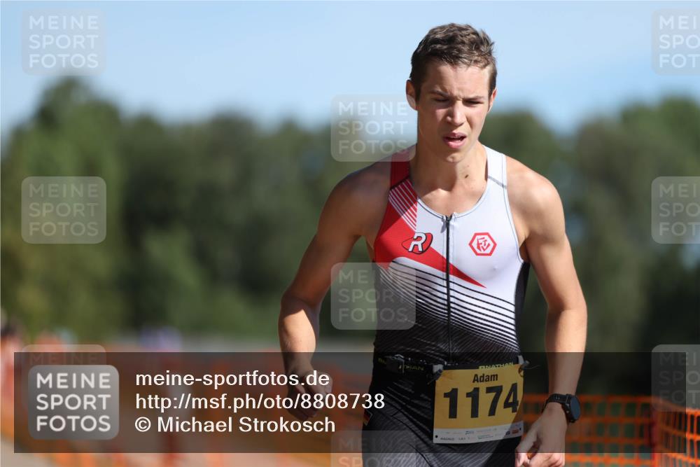 07.09.2025 - 19. Norderstedt Triathlon Michael Strokosch http://msf.ph/oto/8808738 07.09.2025 11:34:37 Laufen 1157, 1174 meine-sportfotos.de