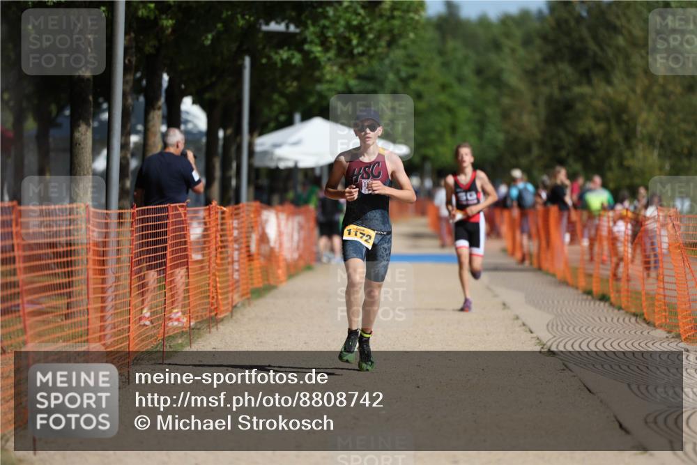 07.09.2025 - 19. Norderstedt Triathlon Michael Strokosch http://msf.ph/oto/8808742 07.09.2025 11:35:16 Laufen 1162, 1172 meine-sportfotos.de