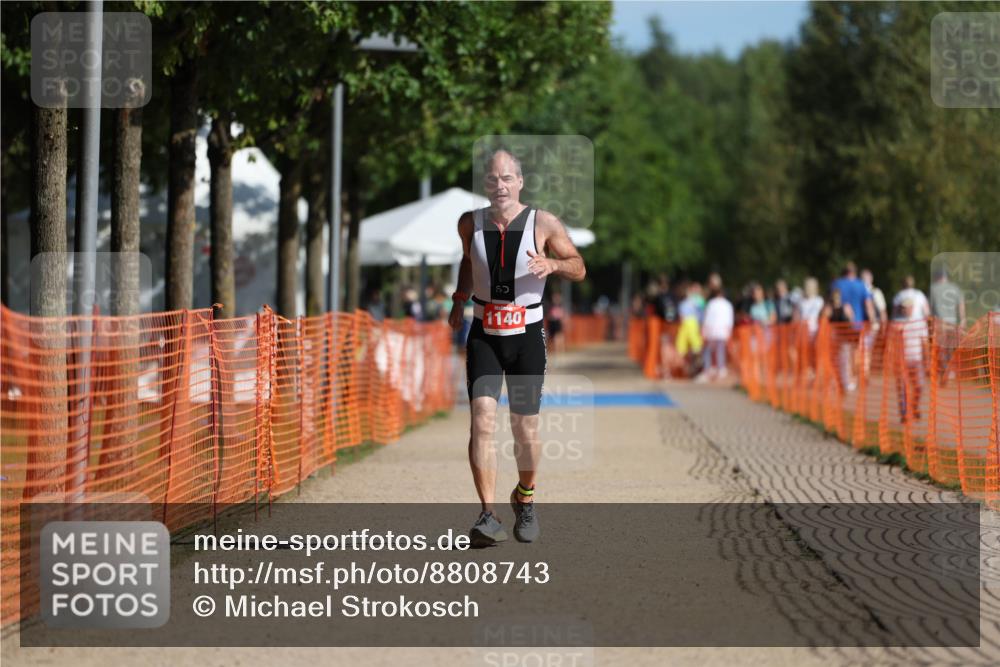 07.09.2025 - 19. Norderstedt Triathlon Michael Strokosch http://msf.ph/oto/8808743 07.09.2025 10:32:42 Laufen 1140 meine-sportfotos.de