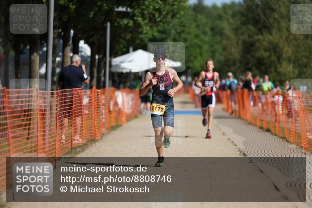 07.09.2025 - 19. Norderstedt Triathlon Michael Strokosch http://msf.ph/oto/8808746 07.09.2025 11:35:16 Laufen 1162, 1172 meine-sportfotos.de