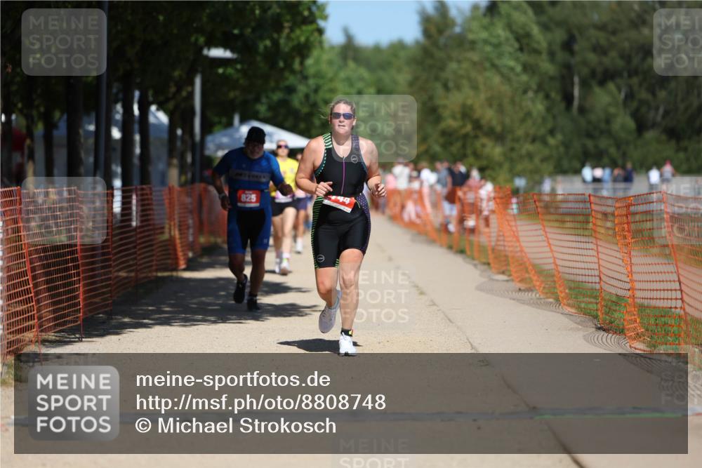 07.09.2025 - 19. Norderstedt Triathlon Michael Strokosch http://msf.ph/oto/8808748 07.09.2025 13:22:12 Laufen 309, 744, 825 meine-sportfotos.de