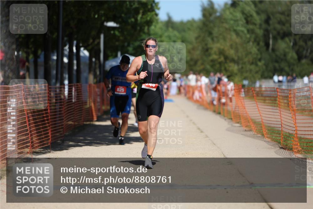 07.09.2025 - 19. Norderstedt Triathlon Michael Strokosch http://msf.ph/oto/8808761 07.09.2025 13:22:13 Laufen 309, 329, 744, 825 meine-sportfotos.de