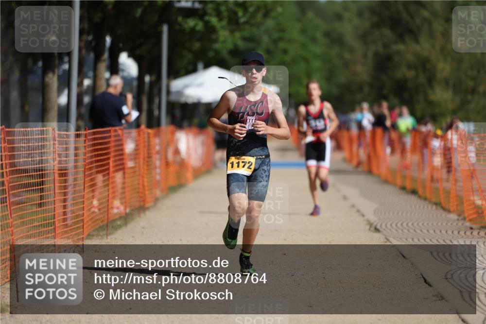 07.09.2025 - 19. Norderstedt Triathlon Michael Strokosch http://msf.ph/oto/8808764 07.09.2025 11:35:17 Laufen 1162, 1172 meine-sportfotos.de