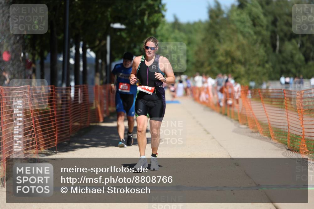 07.09.2025 - 19. Norderstedt Triathlon Michael Strokosch http://msf.ph/oto/8808766 07.09.2025 13:22:13 Laufen 309, 329, 744, 825 meine-sportfotos.de