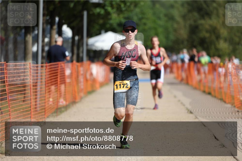 07.09.2025 - 19. Norderstedt Triathlon Michael Strokosch http://msf.ph/oto/8808778 07.09.2025 11:35:18 Laufen 1162, 1172 meine-sportfotos.de