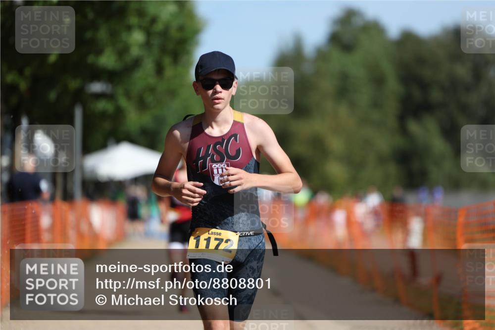 07.09.2025 - 19. Norderstedt Triathlon Michael Strokosch http://msf.ph/oto/8808801 07.09.2025 11:35:19 Laufen 1162, 1172 meine-sportfotos.de