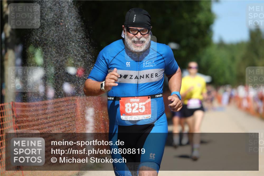 07.09.2025 - 19. Norderstedt Triathlon Michael Strokosch http://msf.ph/oto/8808819 07.09.2025 13:22:19 Laufen 329, 744, 825, 1256 meine-sportfotos.de
