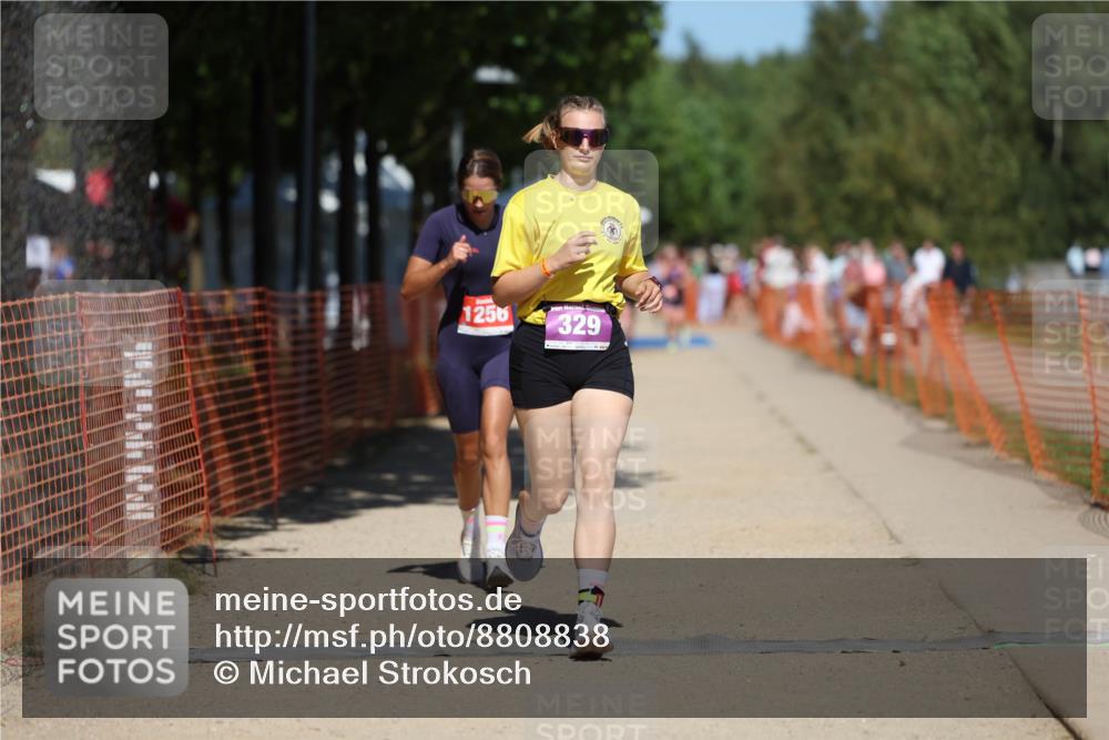 07.09.2025 - 19. Norderstedt Triathlon Michael Strokosch http://msf.ph/oto/8808838 07.09.2025 13:22:20 Laufen 329, 825, 1256 meine-sportfotos.de