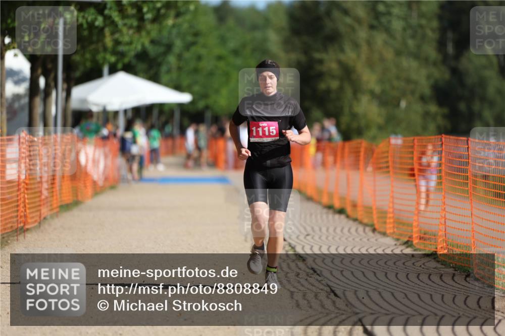 07.09.2025 - 19. Norderstedt Triathlon Michael Strokosch http://msf.ph/oto/8808849 07.09.2025 10:33:12 Laufen 1115 meine-sportfotos.de