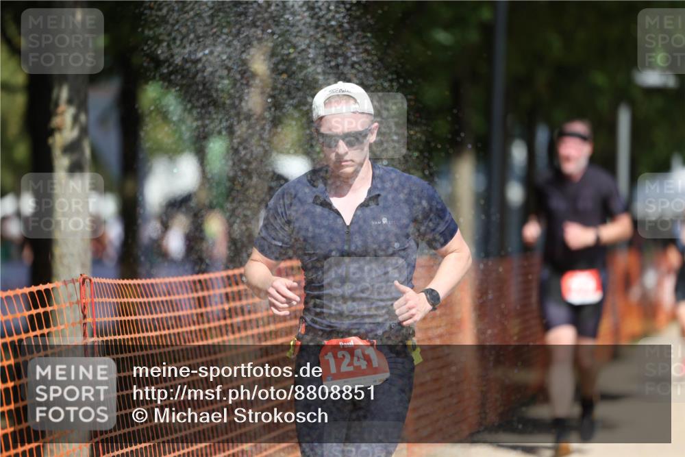 07.09.2025 - 19. Norderstedt Triathlon Michael Strokosch http://msf.ph/oto/8808851 07.09.2025 12:45:10 Laufen 729, 1241, 1343 meine-sportfotos.de