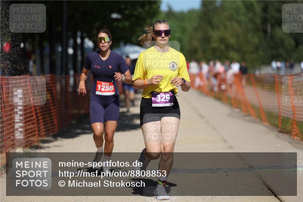 07.09.2025 - 19. Norderstedt Triathlon Michael Strokosch http://msf.ph/oto/8808853 07.09.2025 13:22:21 Laufen 329, 334, 825, 1256 meine-sportfotos.de