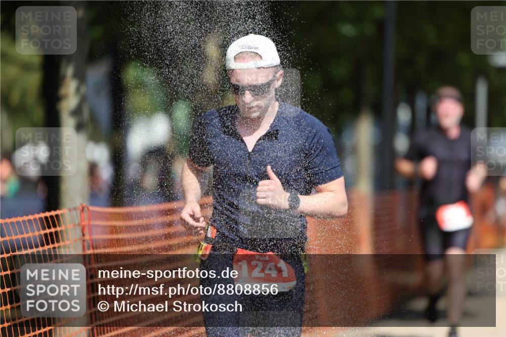 07.09.2025 - 19. Norderstedt Triathlon Michael Strokosch http://msf.ph/oto/8808856 07.09.2025 12:45:11 Laufen 729, 1241, 1343 meine-sportfotos.de