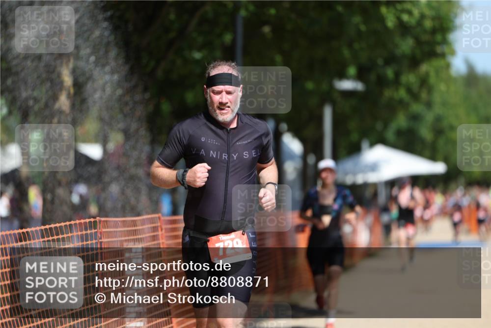 07.09.2025 - 19. Norderstedt Triathlon Michael Strokosch http://msf.ph/oto/8808871 07.09.2025 12:45:13 Laufen 729, 1241, 1343 meine-sportfotos.de