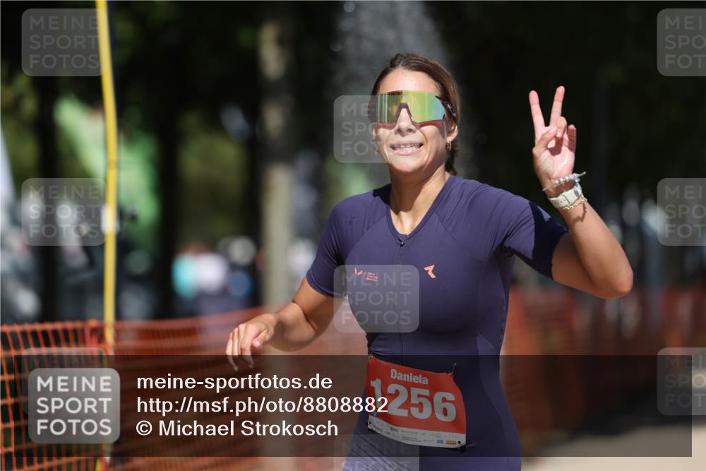 07.09.2025 - 19. Norderstedt Triathlon Michael Strokosch http://msf.ph/oto/8808882 07.09.2025 13:22:23 Laufen 329, 334, 1256 meine-sportfotos.de