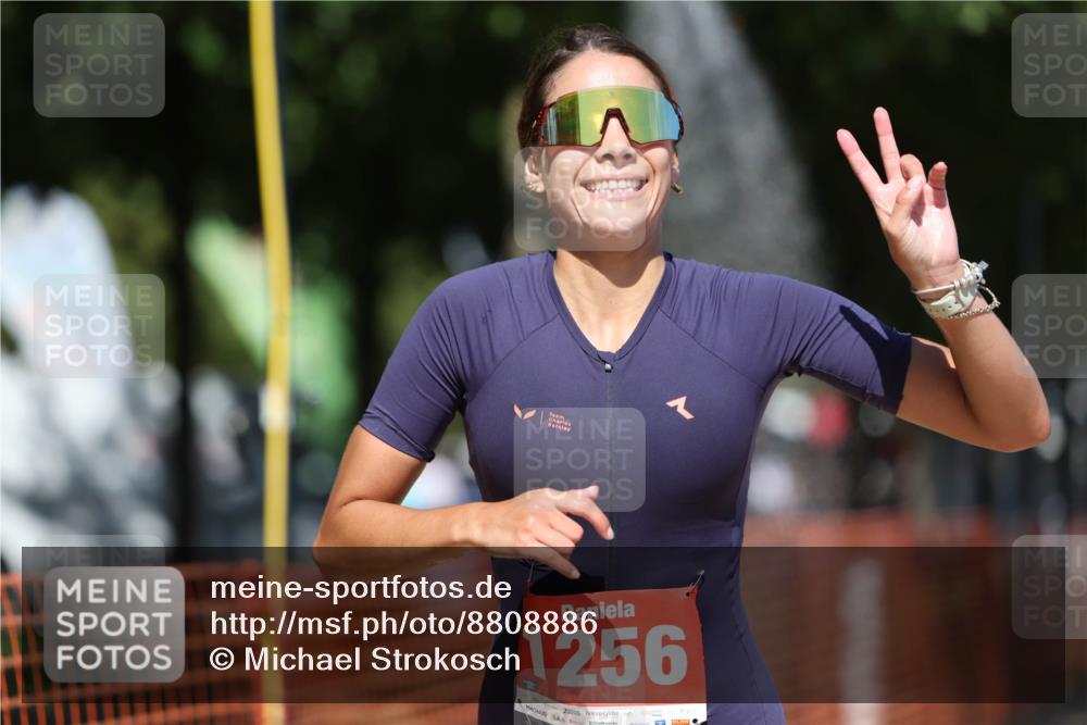 07.09.2025 - 19. Norderstedt Triathlon Michael Strokosch http://msf.ph/oto/8808886 07.09.2025 13:22:24 Laufen 329, 334, 1256 meine-sportfotos.de