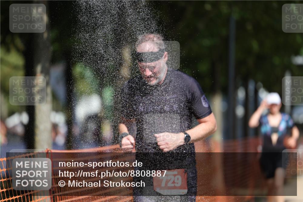 07.09.2025 - 19. Norderstedt Triathlon Michael Strokosch http://msf.ph/oto/8808887 07.09.2025 12:45:14 Laufen 729, 1241, 1343 meine-sportfotos.de