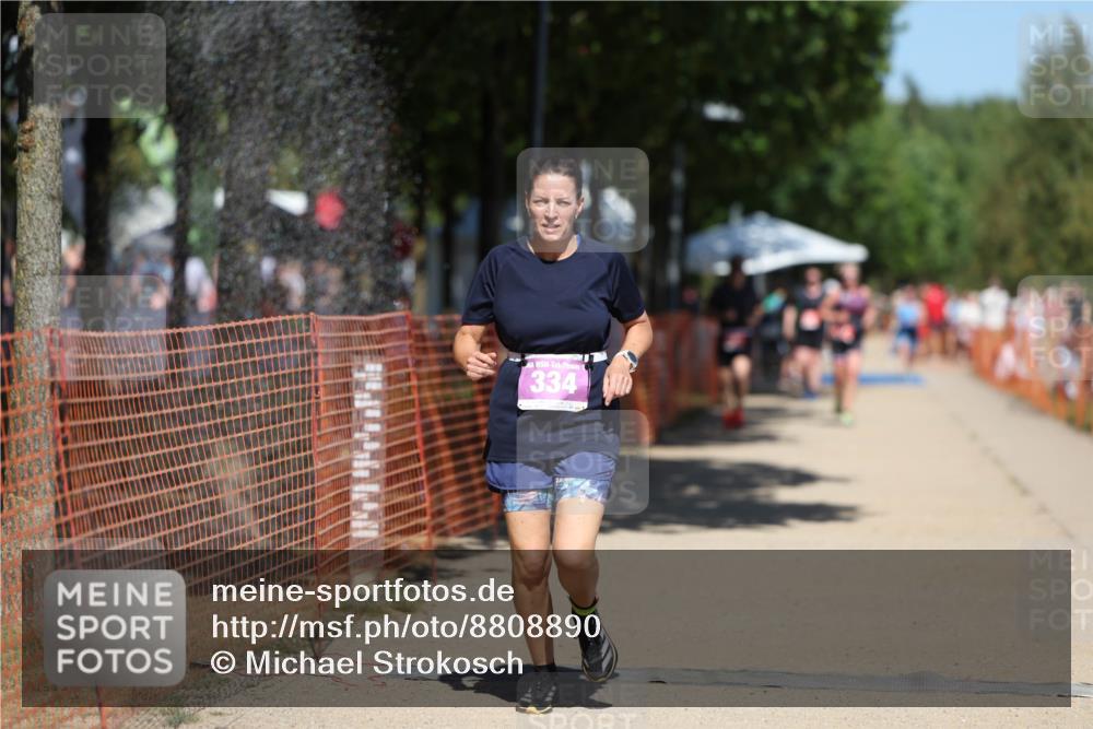 07.09.2025 - 19. Norderstedt Triathlon Michael Strokosch http://msf.ph/oto/8808890 07.09.2025 13:22:28 Laufen 334 meine-sportfotos.de