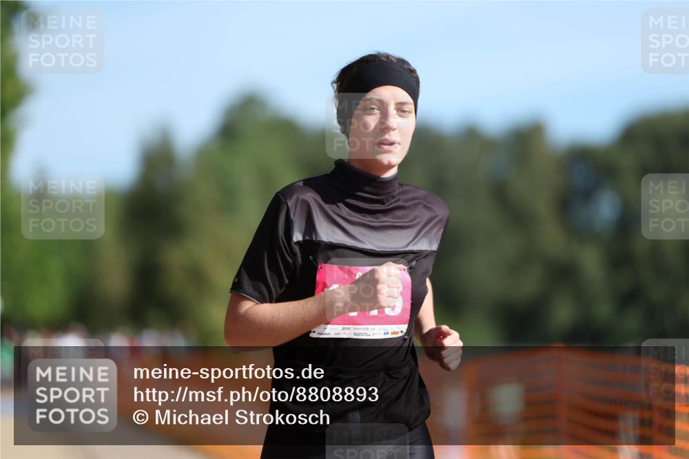 07.09.2025 - 19. Norderstedt Triathlon Michael Strokosch http://msf.ph/oto/8808893 07.09.2025 10:33:16 Laufen 1115 meine-sportfotos.de