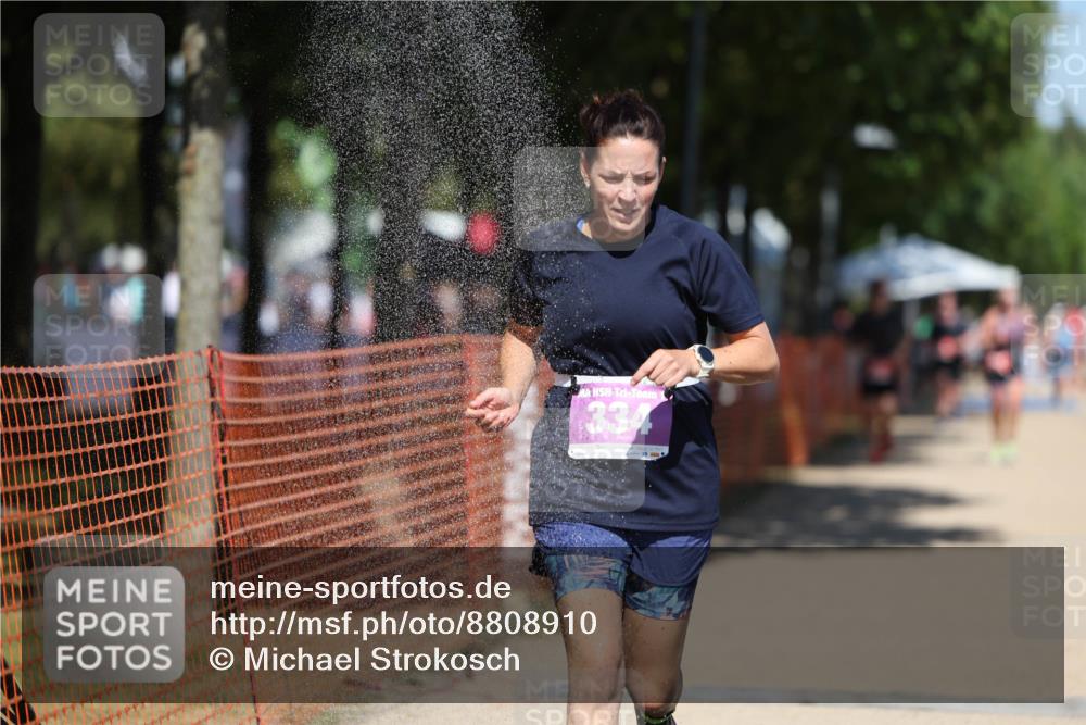 07.09.2025 - 19. Norderstedt Triathlon Michael Strokosch http://msf.ph/oto/8808910 07.09.2025 13:22:29 Laufen 334 meine-sportfotos.de
