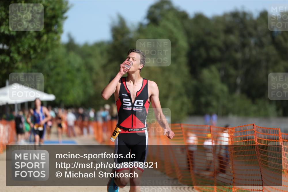 07.09.2025 - 19. Norderstedt Triathlon Michael Strokosch http://msf.ph/oto/8808921 07.09.2025 11:35:46 Laufen 1179, 1186 meine-sportfotos.de