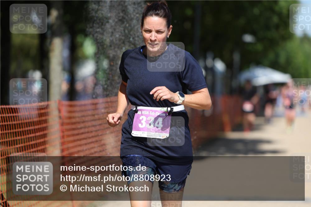 07.09.2025 - 19. Norderstedt Triathlon Michael Strokosch http://msf.ph/oto/8808923 07.09.2025 13:22:30 Laufen 334 meine-sportfotos.de