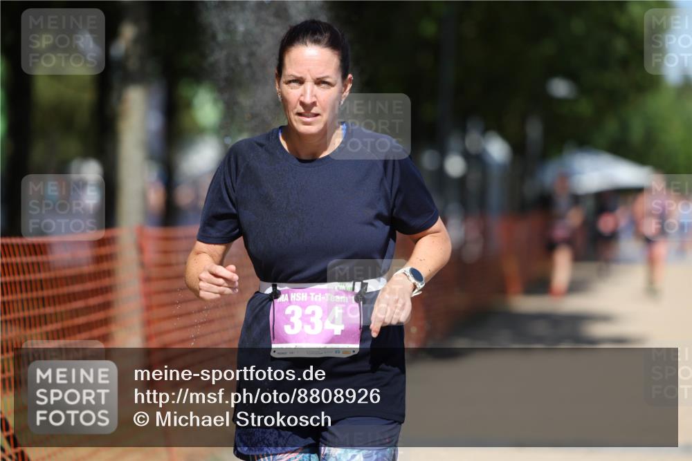 07.09.2025 - 19. Norderstedt Triathlon Michael Strokosch http://msf.ph/oto/8808926 07.09.2025 13:22:30 Laufen 334 meine-sportfotos.de