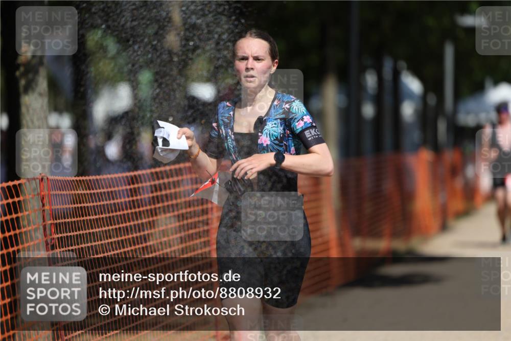 07.09.2025 - 19. Norderstedt Triathlon Michael Strokosch http://msf.ph/oto/8808932 07.09.2025 12:45:18 Laufen 729, 1272, 1343 meine-sportfotos.de