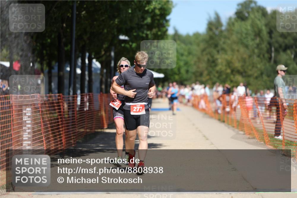 07.09.2025 - 19. Norderstedt Triathlon Michael Strokosch http://msf.ph/oto/8808938 07.09.2025 13:22:37 Laufen 277, 747 meine-sportfotos.de