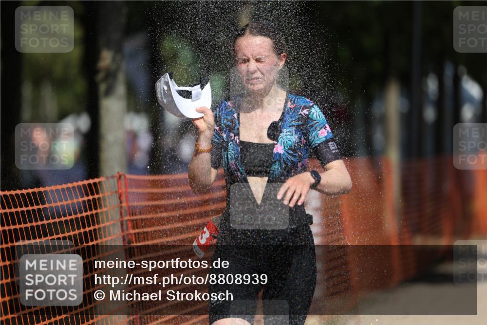 07.09.2025 - 19. Norderstedt Triathlon Michael Strokosch http://msf.ph/oto/8808939 07.09.2025 12:45:18 Laufen 729, 1272, 1343 meine-sportfotos.de