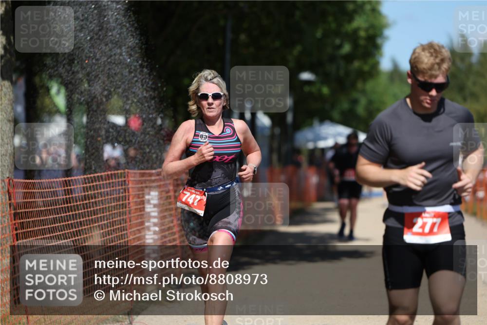 07.09.2025 - 19. Norderstedt Triathlon Michael Strokosch http://msf.ph/oto/8808973 07.09.2025 13:22:39 Laufen 211, 277, 747 meine-sportfotos.de