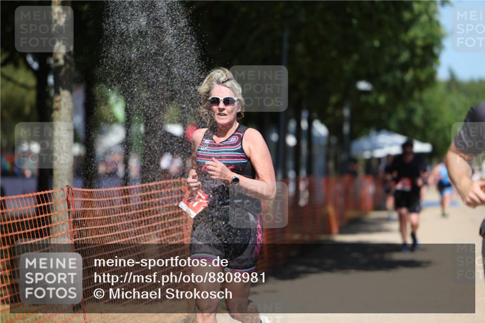 07.09.2025 - 19. Norderstedt Triathlon Michael Strokosch http://msf.ph/oto/8808981 07.09.2025 13:22:40 Laufen 211, 277, 747 meine-sportfotos.de