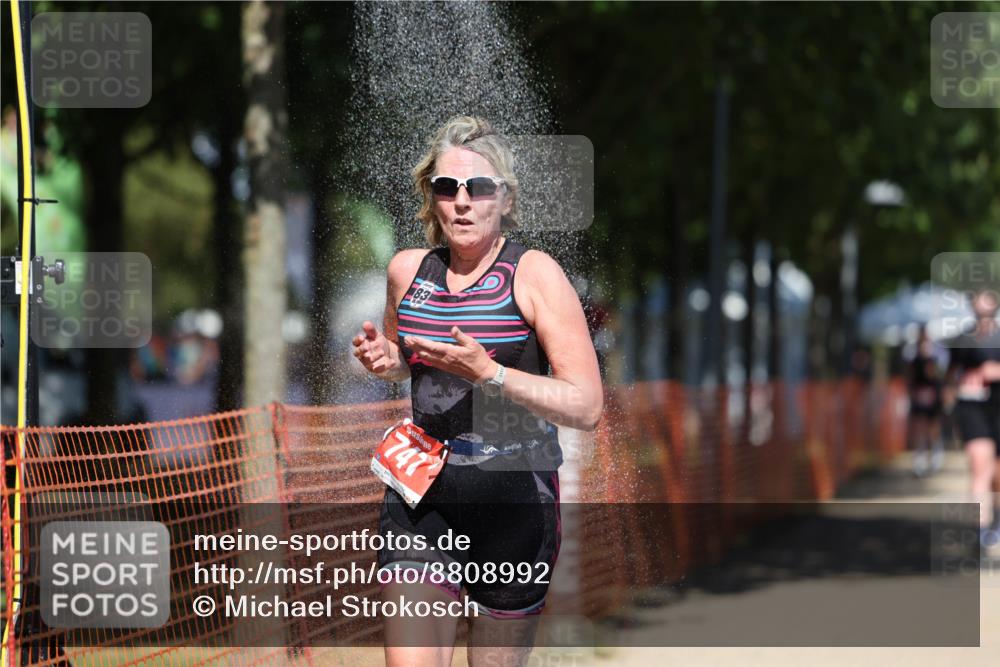 07.09.2025 - 19. Norderstedt Triathlon Michael Strokosch http://msf.ph/oto/8808992 07.09.2025 13:22:40 Laufen 211, 277, 747 meine-sportfotos.de