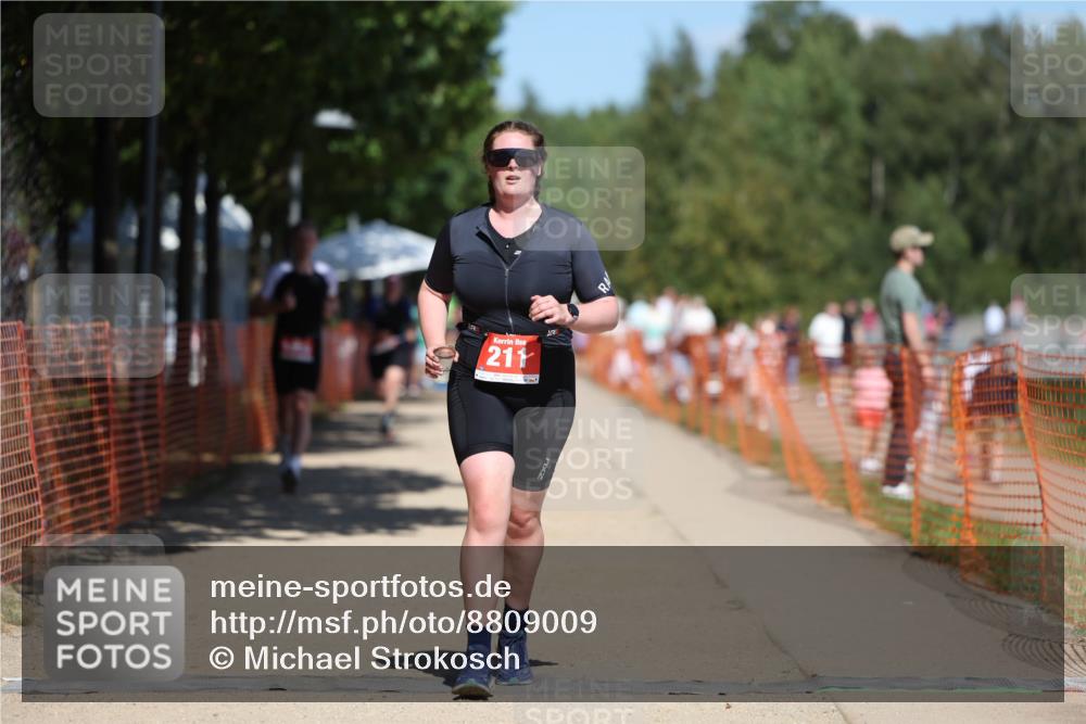 07.09.2025 - 19. Norderstedt Triathlon Michael Strokosch http://msf.ph/oto/8809009 07.09.2025 13:22:46 Laufen 211, 1356 meine-sportfotos.de