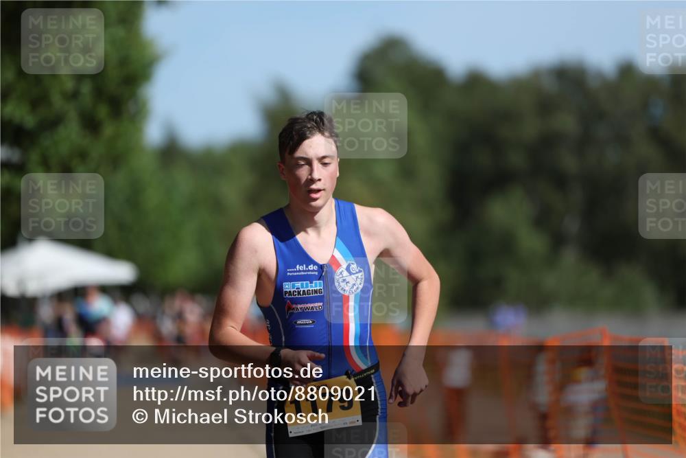 07.09.2025 - 19. Norderstedt Triathlon Michael Strokosch http://msf.ph/oto/8809021 07.09.2025 11:35:54 Laufen 1179, 1211 meine-sportfotos.de
