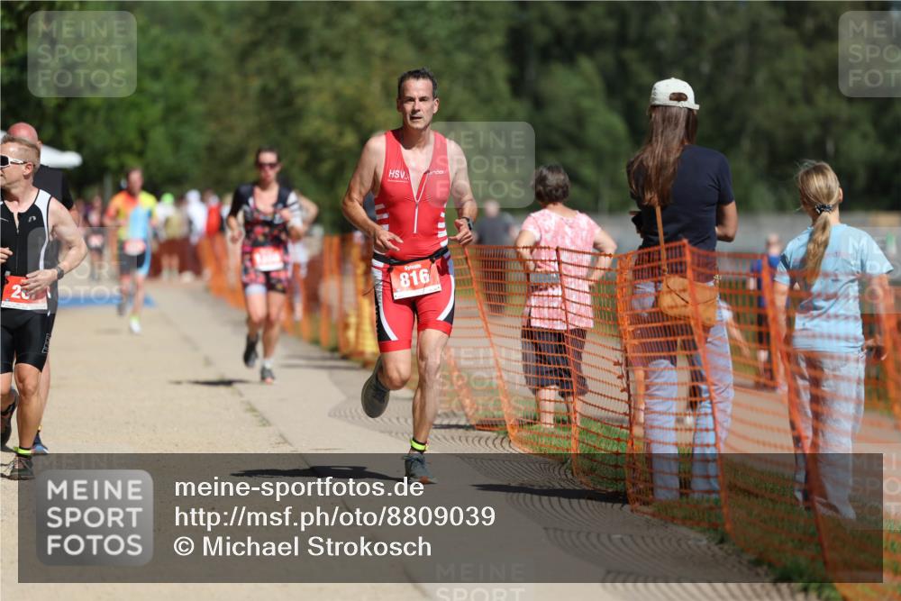 07.09.2025 - 19. Norderstedt Triathlon Michael Strokosch http://msf.ph/oto/8809039 07.09.2025 12:45:38 Laufen 184, 267, 816, 1386, 1397 meine-sportfotos.de