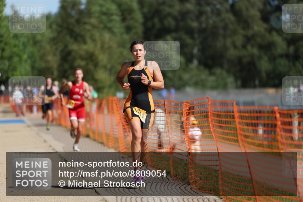 07.09.2025 - 19. Norderstedt Triathlon Michael Strokosch http://msf.ph/oto/8809054 07.09.2025 11:35:59 Laufen 749, 1163, 1211 meine-sportfotos.de