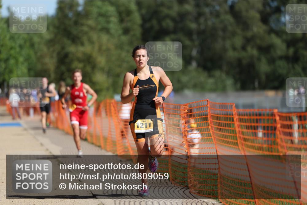 07.09.2025 - 19. Norderstedt Triathlon Michael Strokosch http://msf.ph/oto/8809059 07.09.2025 11:35:59 Laufen 749, 1163, 1211 meine-sportfotos.de