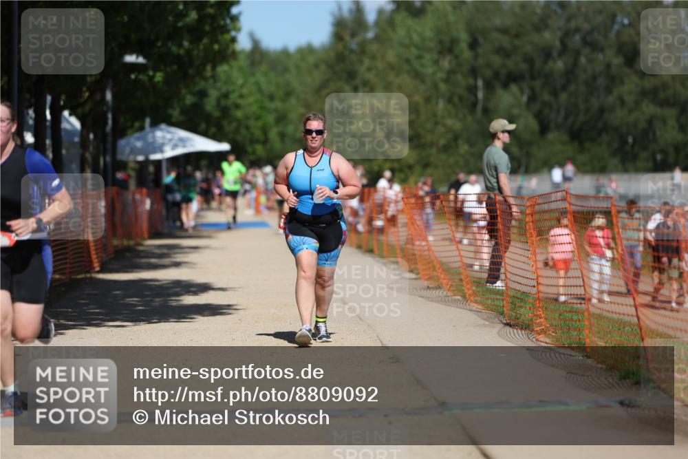 07.09.2025 - 19. Norderstedt Triathlon Michael Strokosch http://msf.ph/oto/8809092 07.09.2025 13:22:54 Laufen 742, 766, 1356 meine-sportfotos.de
