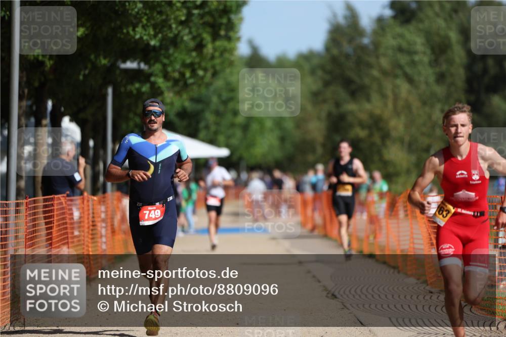 07.09.2025 - 19. Norderstedt Triathlon Michael Strokosch http://msf.ph/oto/8809096 07.09.2025 11:36:02 Laufen 749, 1163, 1208, 1211 meine-sportfotos.de